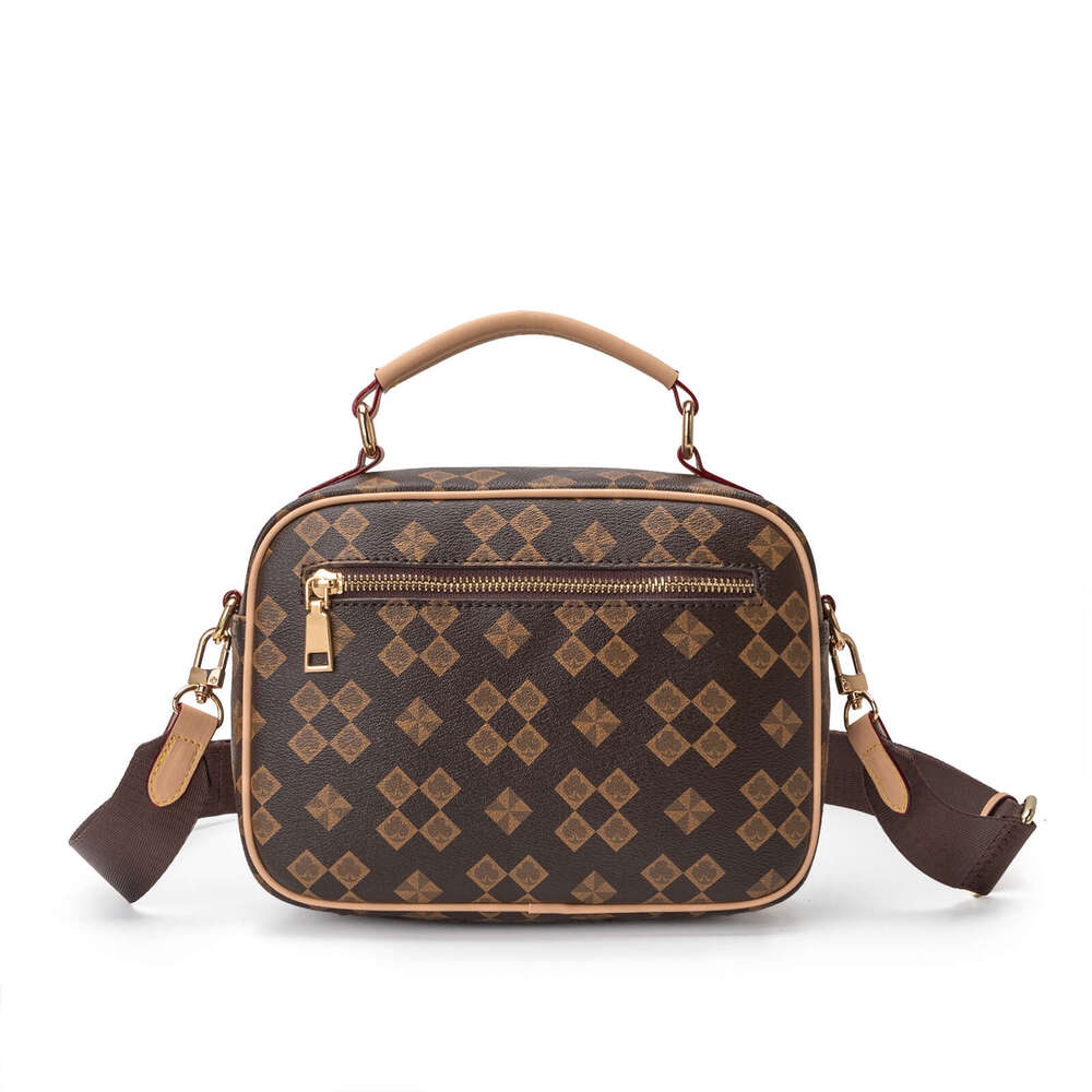 Free shipping New designer shoulder bags for women and ladies - flap-style, fashionable brown square handbags, crossbody bucket bags 793b 8c8