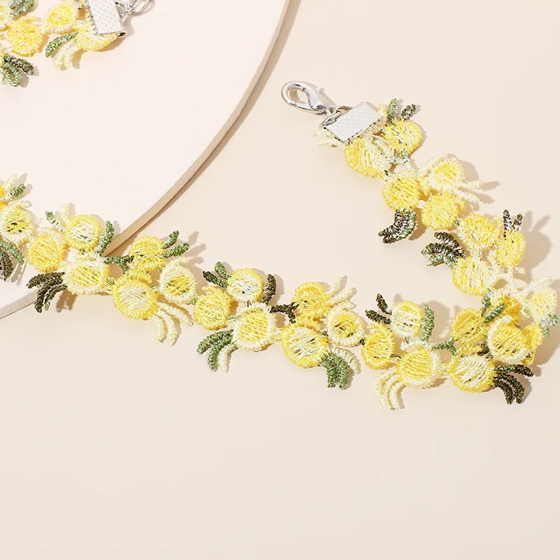 Sweet Flowers Lace Necklace Choker for Women Girls Good Quality Embroidery Fashion Romantic n Accessory Ins 250811