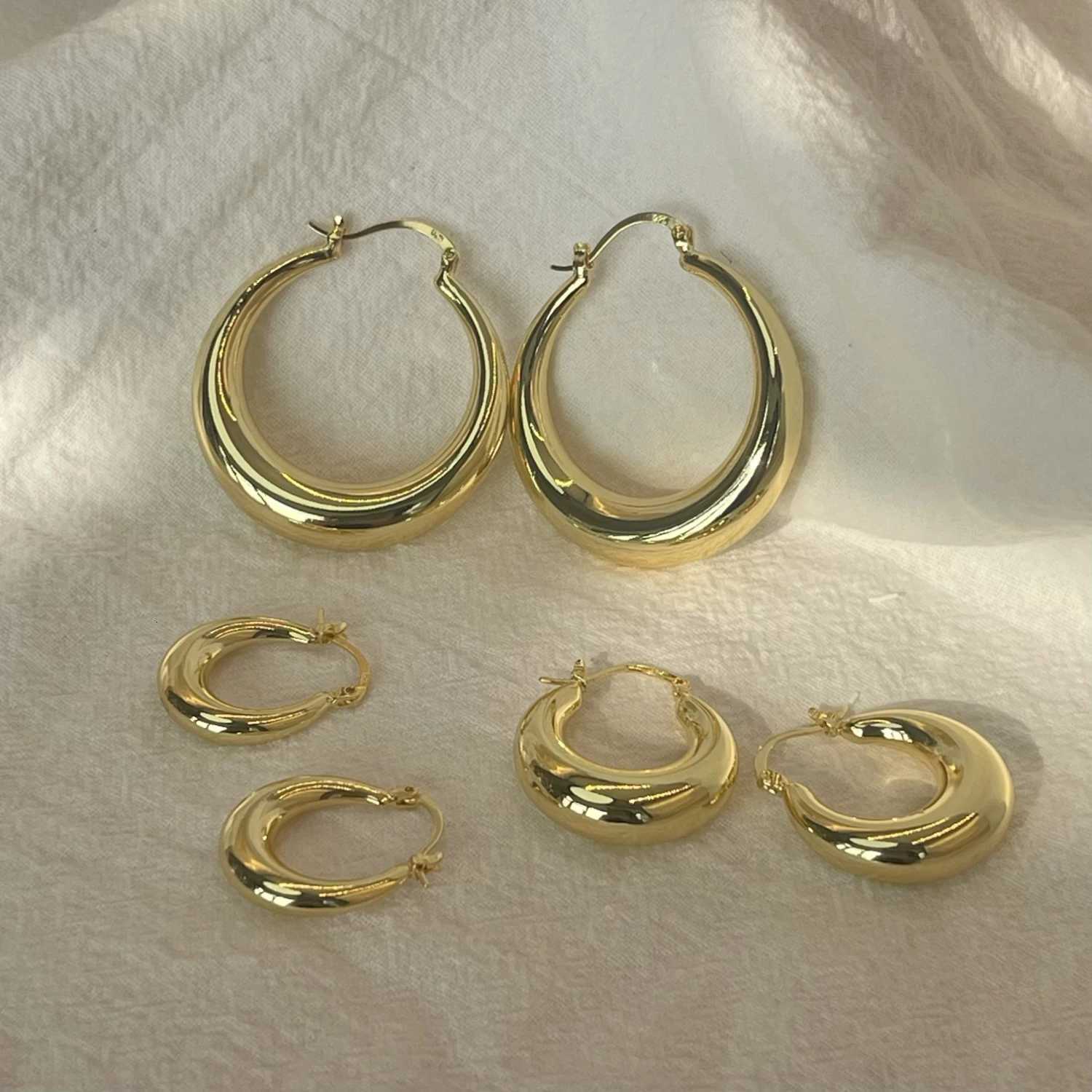 2024 New Style Wholesale Smooth Exquisite Big Circle Hoop Earrings for Women Girl Wedding Party Large Stainless Steel Jewelry XJ250814