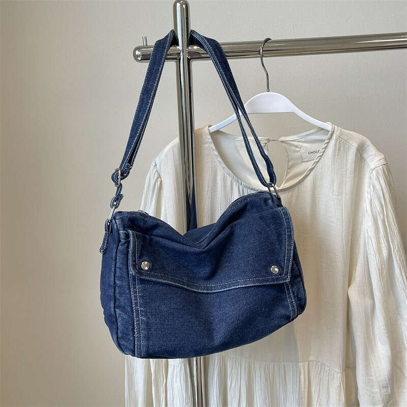 2025 Bags Designer Women New Niche Geometric Pillow Fashion Denim Crossbody Single Shoulder Underarm Bag