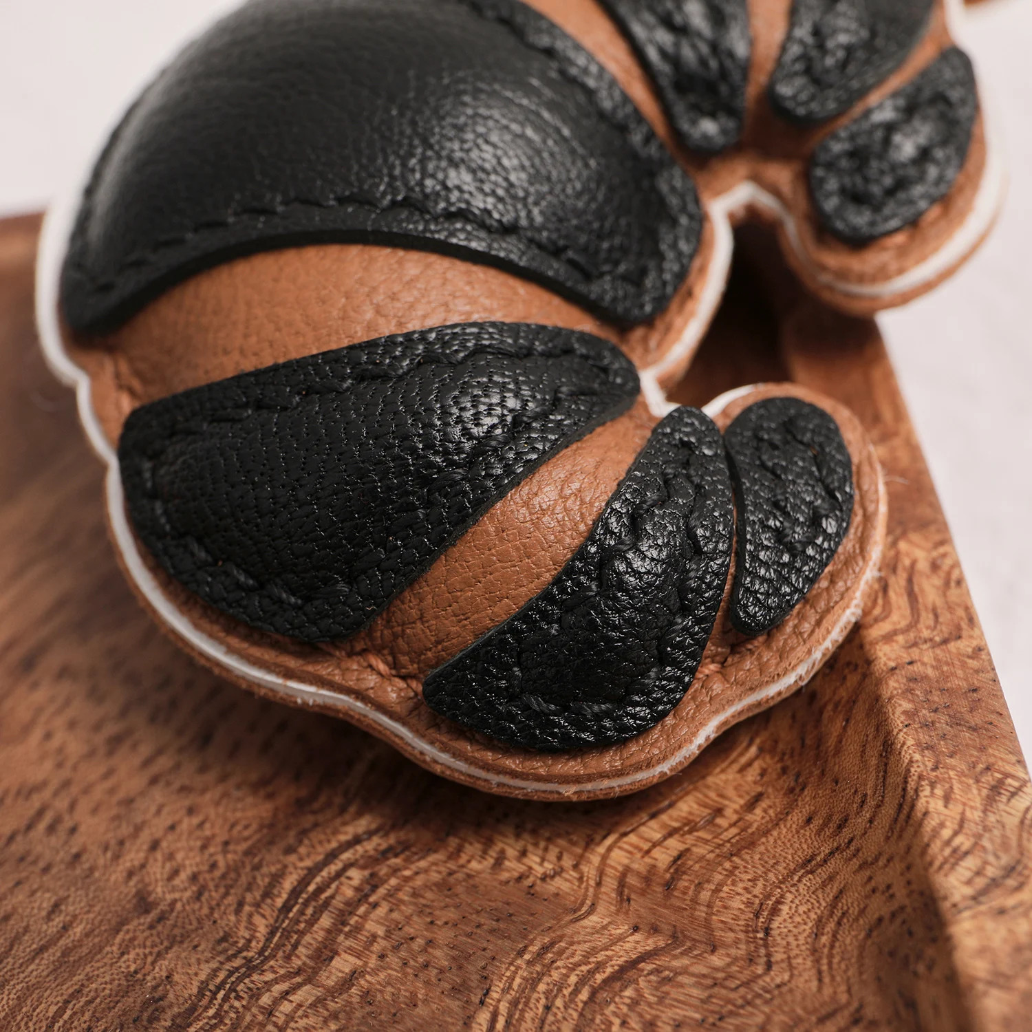 Handmade Sheepskin Croissant Real Leather Bag Charm KeyChain Kawaii Animal Bag Backpack Charms Couple Friend Jewelry Gift 250813