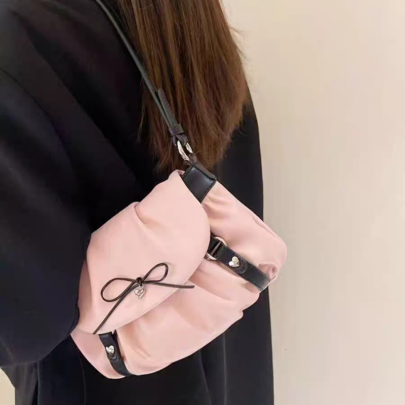 This Year's Trendy Pink Bow for Women Spring Summer New Sweet Pleated Cloud Handbag Shoulder Bag