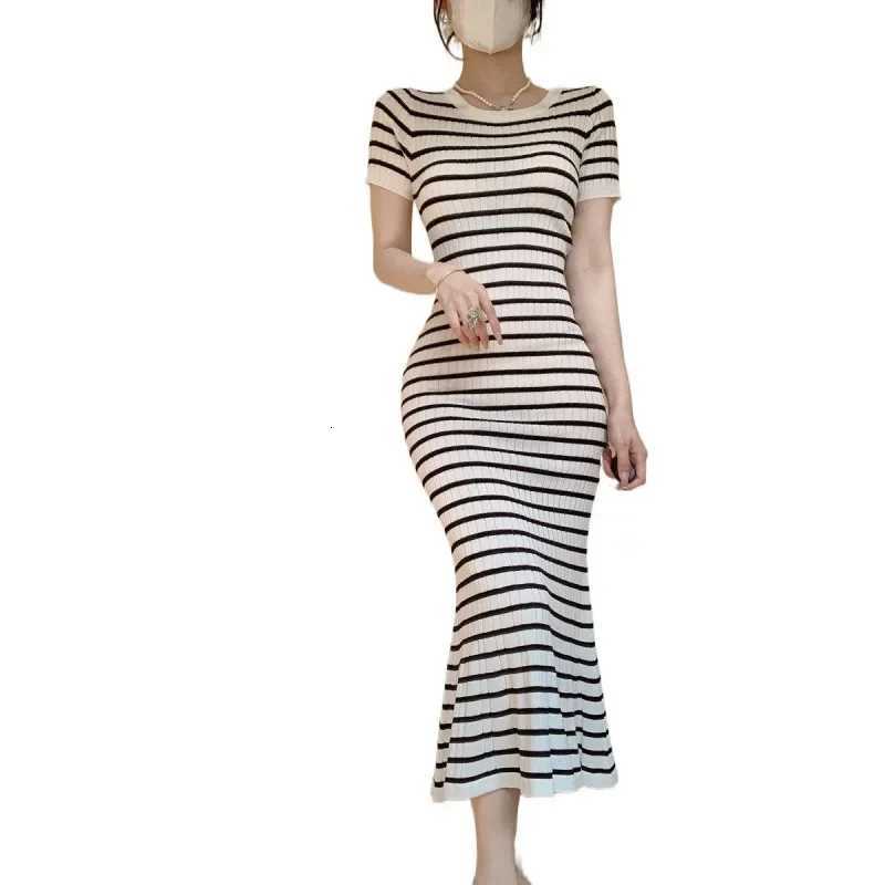 2025 Summer Knitted Long Dress Slim Fit Short Sleeve Striped Base Layer Dress Fashionable Unique Style Bodycon Dress Knee Length XJ250814