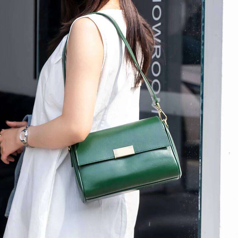 Designer Bag Luxury Bag Women Cow Genuine Leather Versatile Shoulder Bag Female Designer Handbags Lady Soft Cowhide Retro Crossbody Underarm Bags