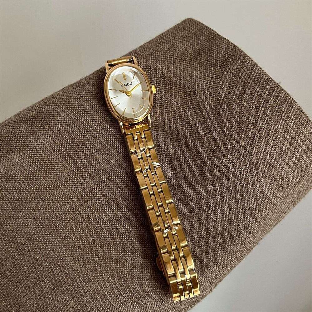 Oval Dial Watch with Strips, Designer Casual Luxury Women's Watch, Popular Online Style, for Women Hot Sale