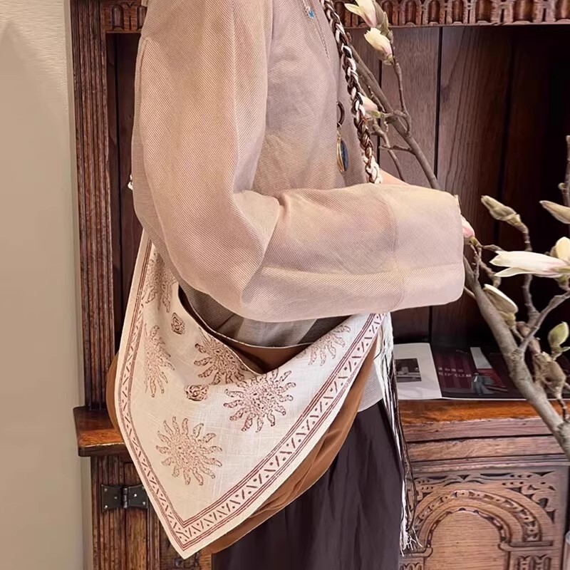 2025 new fashion designer tassel rope woven women's diagonal shoulder bag