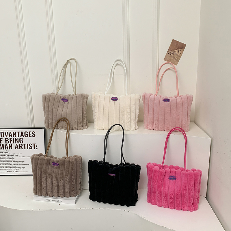 Luxury Brand Designer Bag Autumn Winter Fluffy Bag For Women 2025 New Style Commuting Large Casual Shoulder Bag Large Capacity Tote Bag