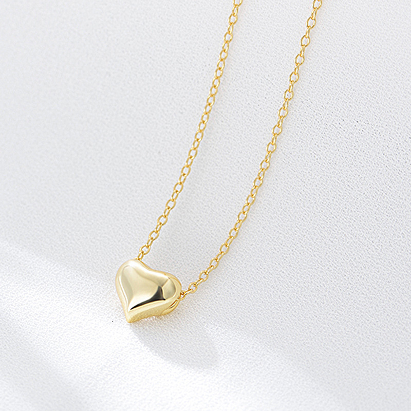 Niche Personality Simple Hollow Necklace s Pure Sier Elegant Women's Heart Collarbone Chain ins Style Jewelry for Women
