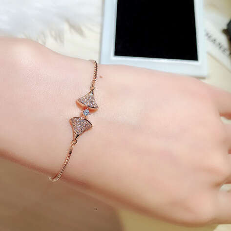 New Fashion Korean and Japanese Style Exquisite Dress Pull Zircon Temperament Bracelet Jewelry for Women S00288