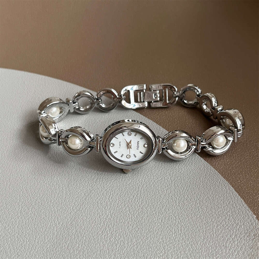 Designer White High-Value Bracelet Niche for Women High-End Light Luxury Pearl Exquisite Women's Quartz Watch