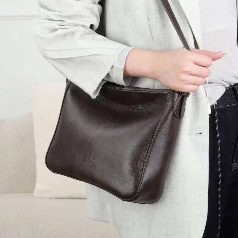 City Bag Natural Cow Leather Square Handbag - Crossbody Bucket Style, High-Quality Women's Shoulder Bag, Practical & Luxurious Hobo Bag