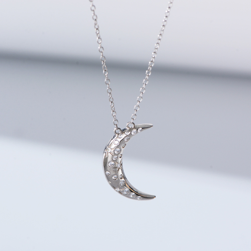 Korean Version S Pure Sier Ins Style Design Simple Versatile Inlaid Dia Moon Necklace for Women Collarbone Chain Jewelry for Women