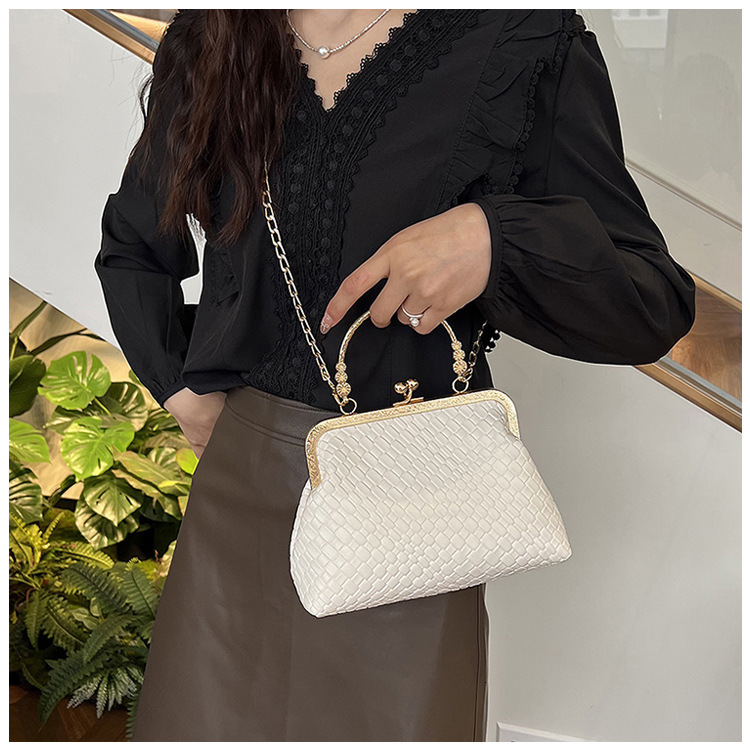 Luxury Brand Designer Bag Fashion Woven Shell Bag 2024 New Chain Princess Bag Fresh Handbag Mini Shoulder Bag Women's Bag