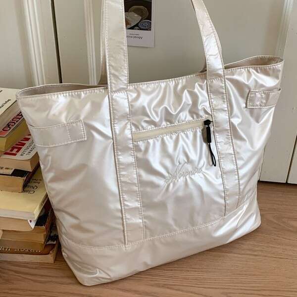 Large Capacity for Women Summer 2025 New Simple Versatile Shoulder Trendy Textured Commuter Tote Bag