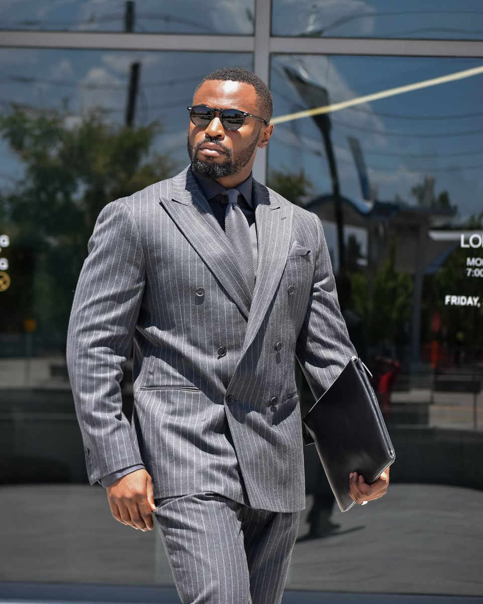 Gray Customized 2 Pieces Men Suits Notched Lapel Double Breasted Stripe Pants Sets Classic Slim Fit Groom Wedding Party Blazers