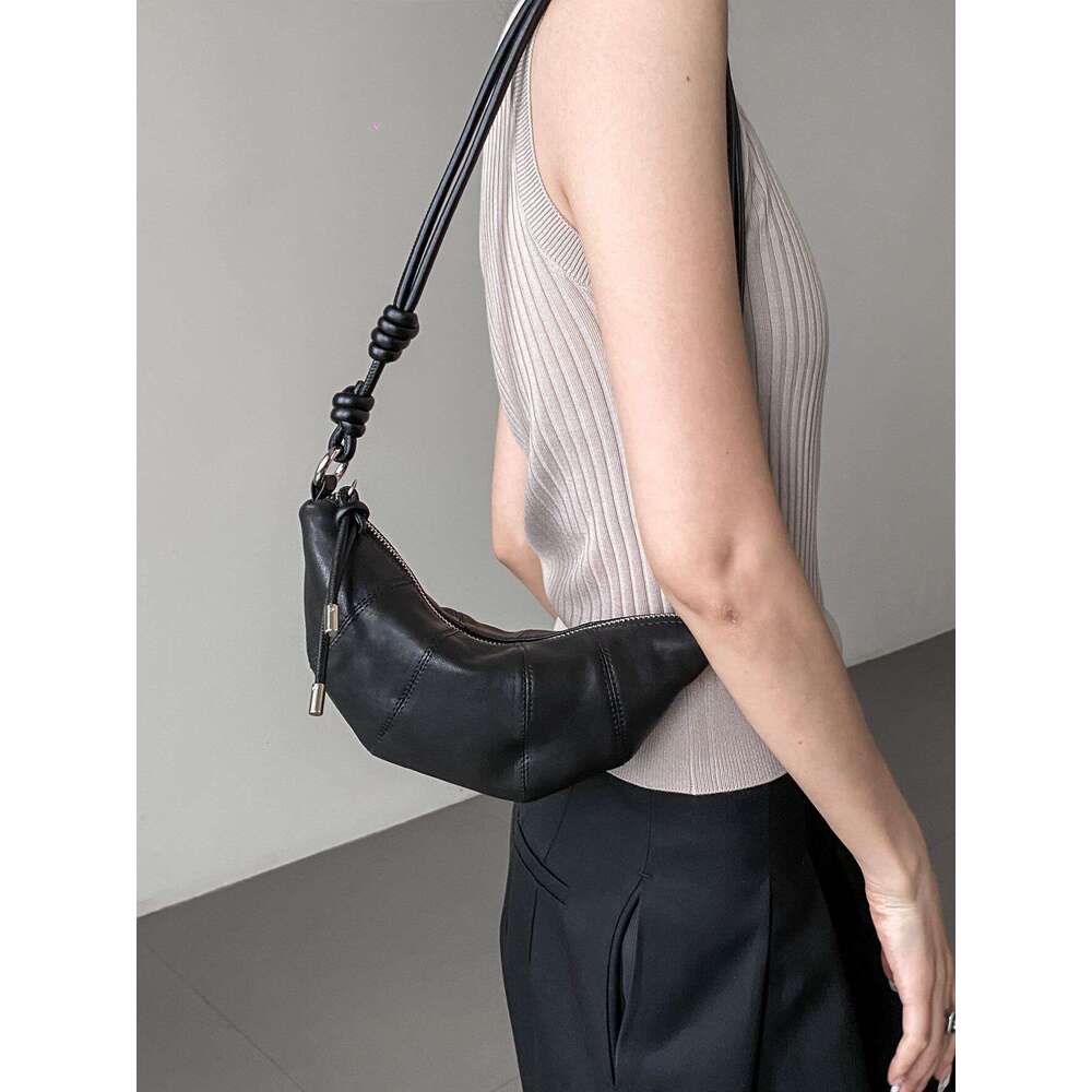 New Fashion Dumpling Single Shoulder Crossbody Sheepskin Horn Bag Niche Summer Women's Genuine Leather Handbag designer bag B5