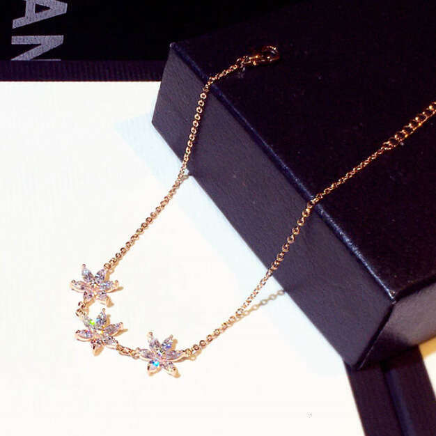 New Fashion Design Japanese and Korean Style Bracelet with Zircon Three Flowers Elegant Bangle Jewelry for Women S00318