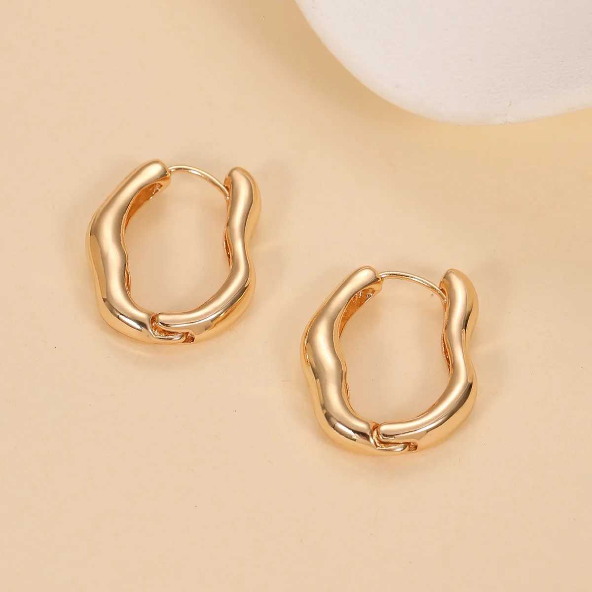 Vintage Metal Geometry Hoop Earrings For Women Fashion New Design Irregular Minimalist Drop Earrings Trend Party Wedding Jewelry XJ250814