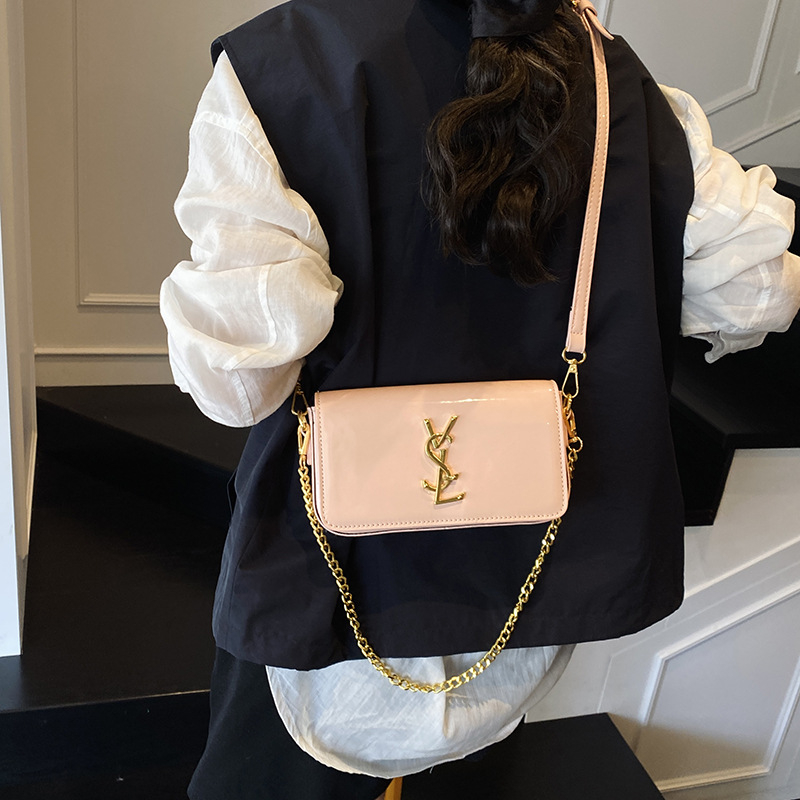 Designer bag free shipping hot Light luxury outdoor flap bag simple and versatile vintage chain fashion cross body bag black white pink red