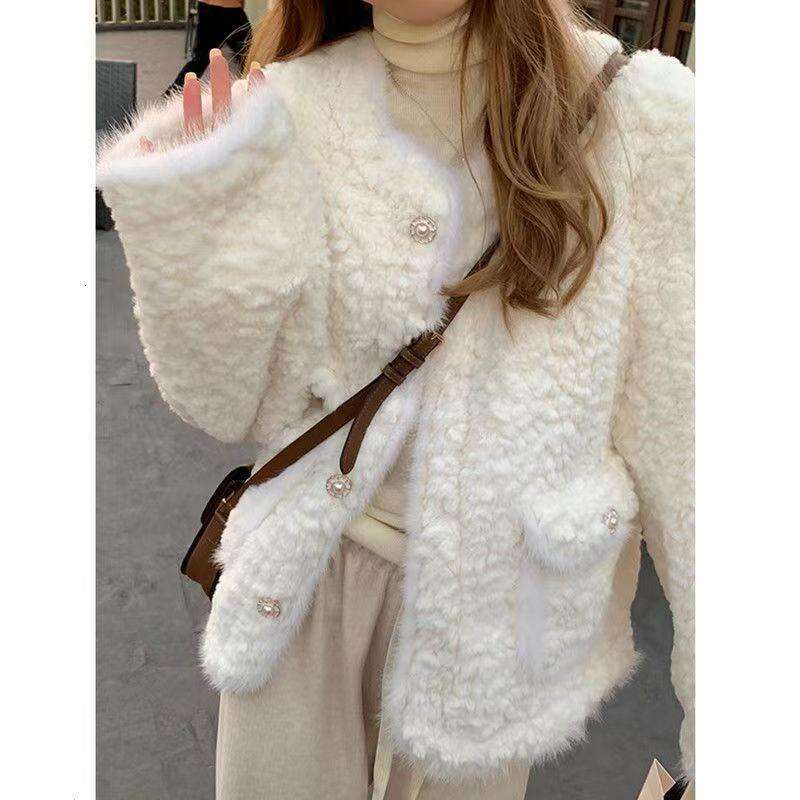 Fashionable Coat for Women's 2023 New Lamb Imitation Rabbit Hair Loose, Slim and Warm, High Grade Plush Top