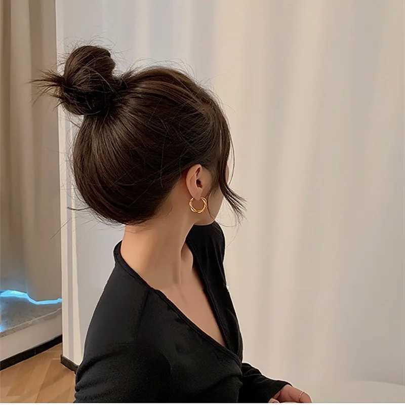 Needle Korean Twist Ear Ring Simple Earrings OL Commuter Exquisite Elegant Earrings All-match Earrings XJ250814