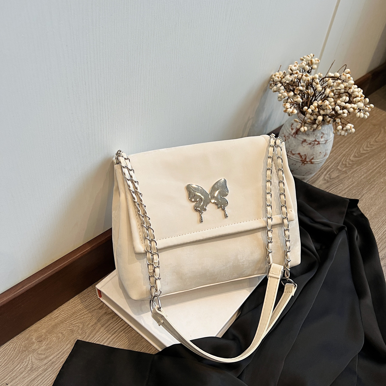 2025 New Bow Underarm Bag Designer Fashion Shoulder Bag