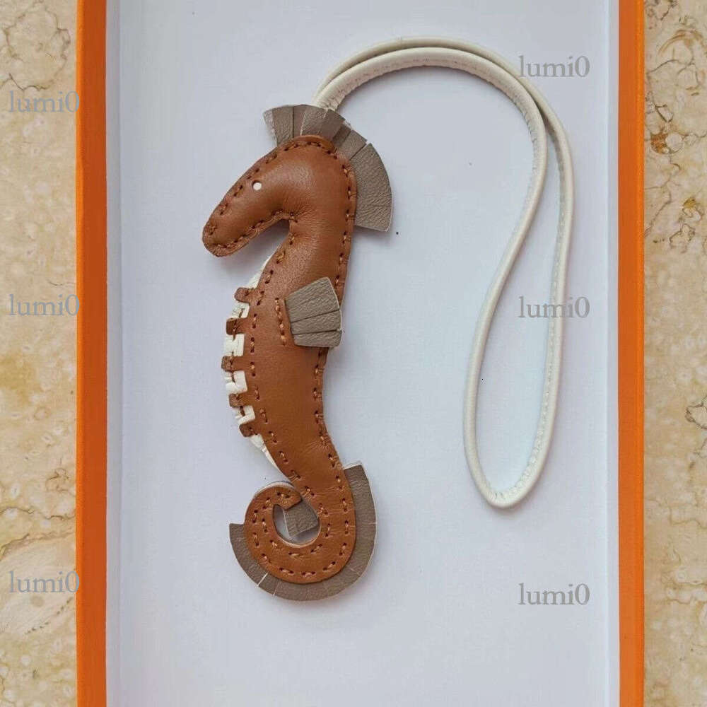 H Brand Little Seahorse Handmade Leather Car Ornament Keychain Evelyn Basket Bag Pendant Fashion