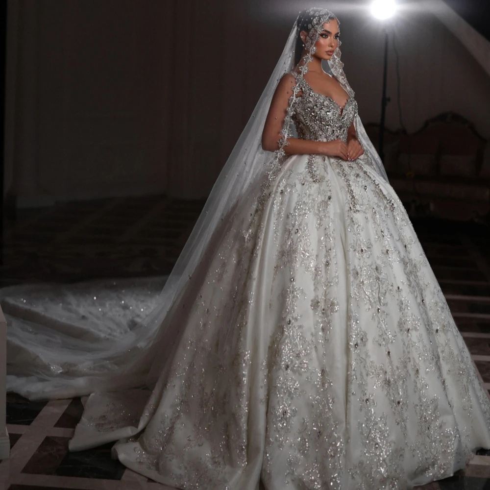 Spaghetti Straps Crystal Wedding Dress Ball Gown Elegant Sequins Lace Bridal Dress Customized Sleeveless Beads vestidos de novia