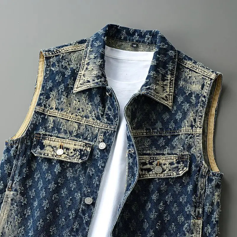 Retro Trendy Motorcycle Denim Vest for Men Spring and Autumn High Street Stylish Loose Jacquard Sleeveless Outerwear 250805