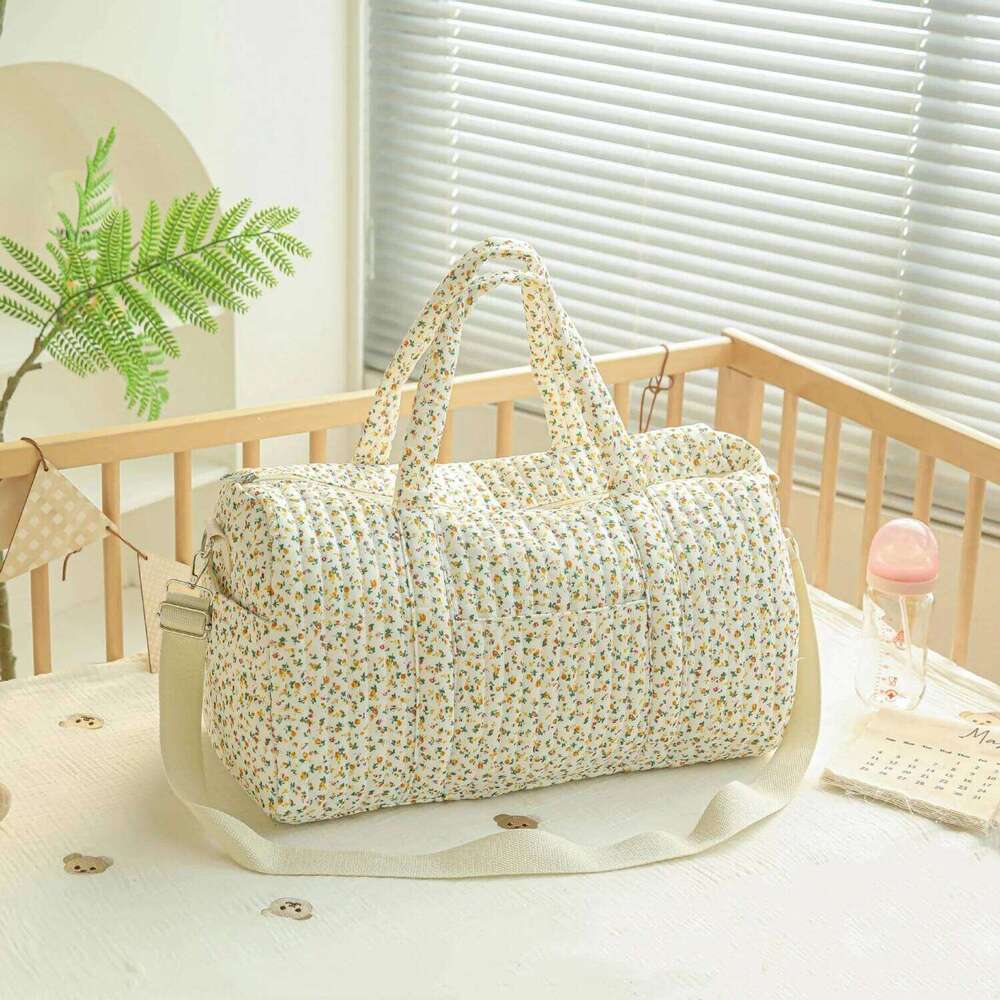 Large Capacity Mommy Travel Tote for Women Baby Diaper Floral Print Multifunctional Crossbody Bag