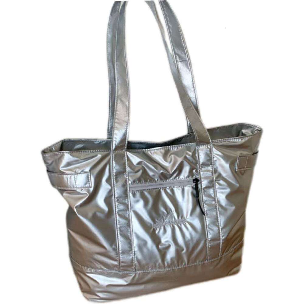 Large Capacity for Women Summer 2025 New Simple Versatile Shoulder Trendy Textured Commuter Tote Bag