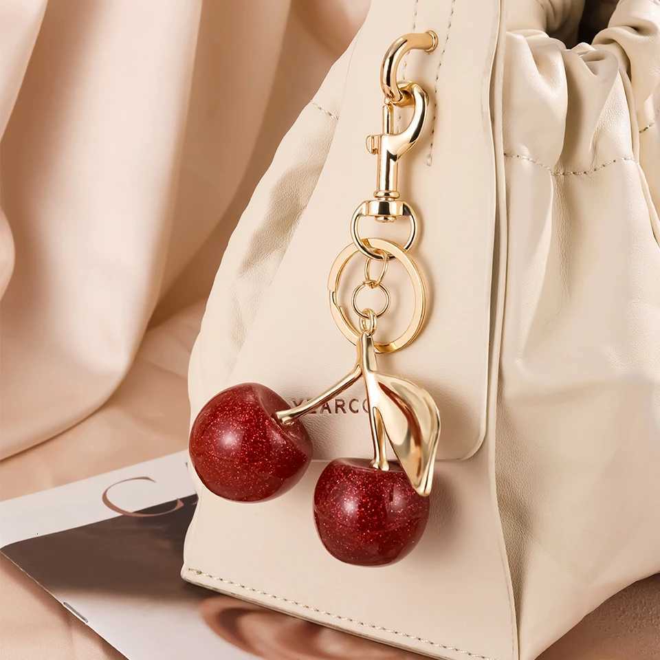 ZAKOL Fashion Red Cherry Keychain Summer Fruits Cherries Pendant Keyring For Women Men Jewelry Bag Accessories Gift S250814