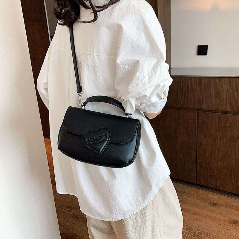 Niche High-end Handbag Female 2023 New Simple Small Square Bag All-match one-shoulder Messenger bag one generation