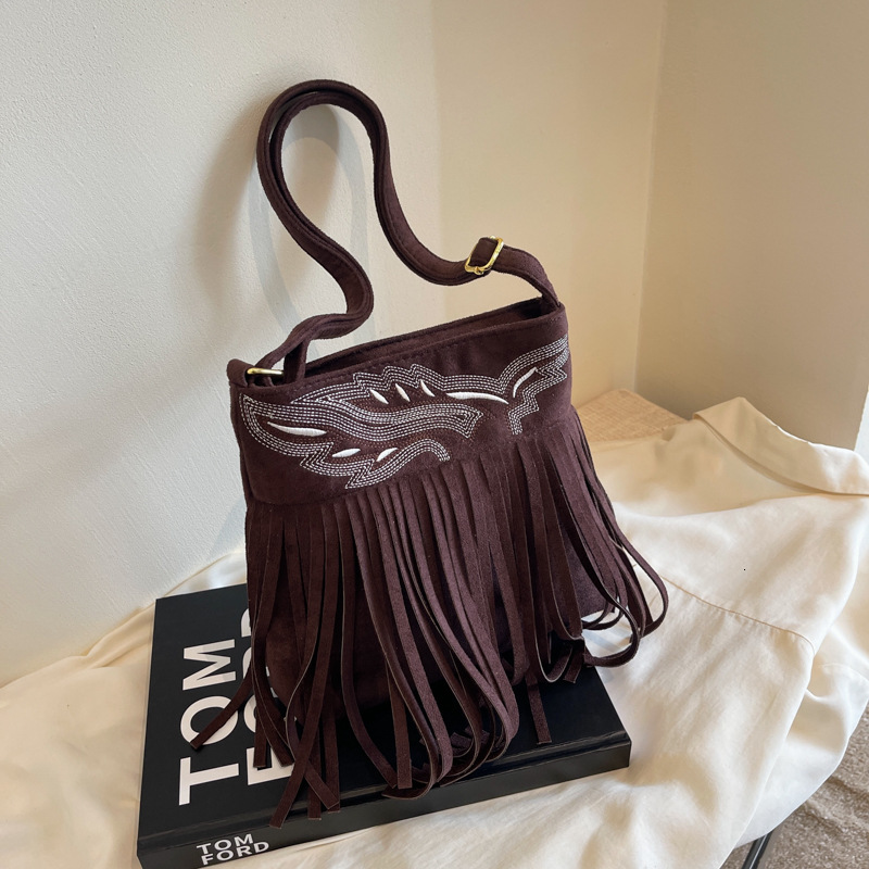 2025 new designer matte tassel bucket bag women's bag fashion crossbody bag