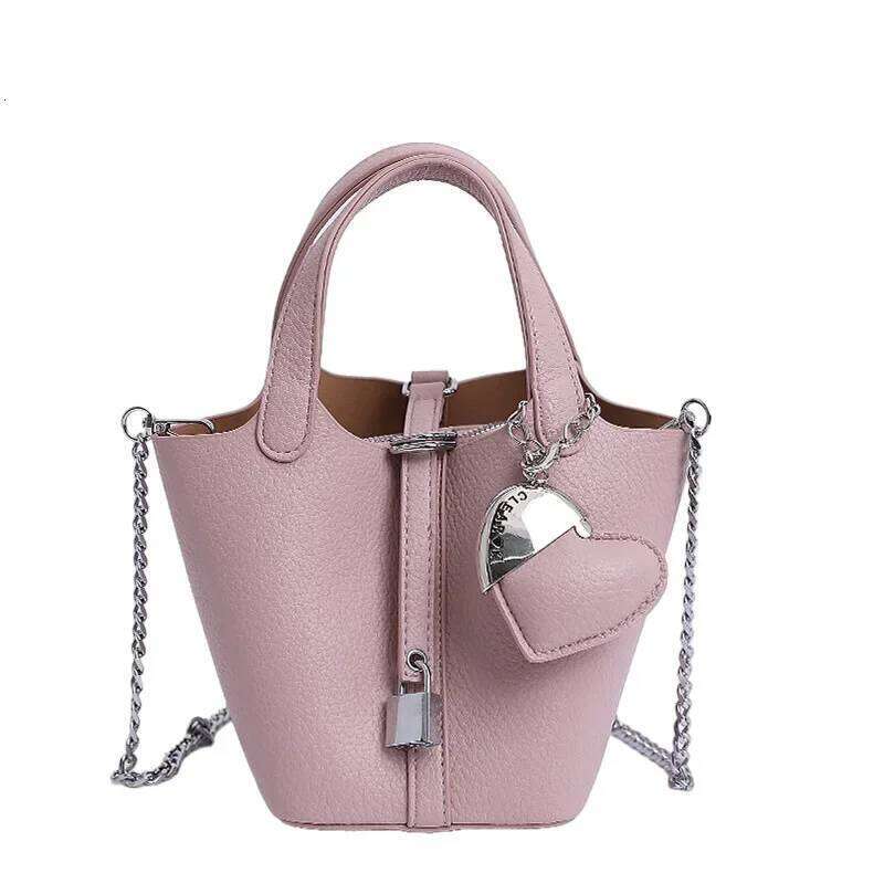 Niche Design Mini Bucket For Women New PU Leather Crossbody Bag Female Daily Out Handle Basket Bags