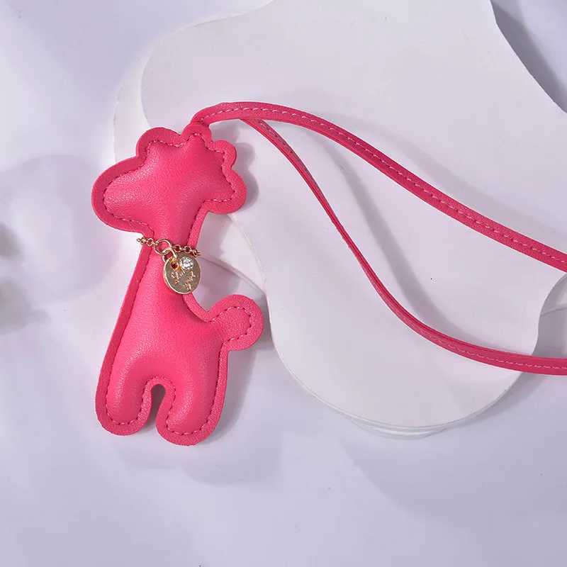 New Keychain Giraffe Deer Charms Pendants DIY for Women Handbag Bag Car Key Chain Ring Holder Keyring Jewelry Gift Y250814