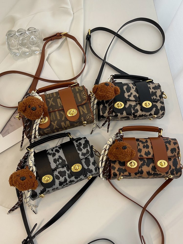 trendy shoulder crossbody purse perfect accessory for your outfit