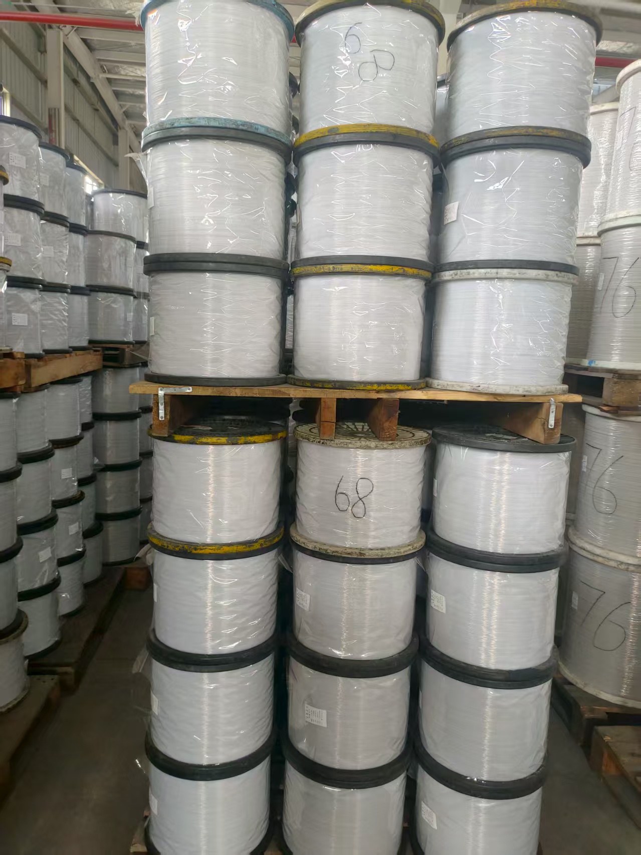 Small Size AA Grade White Nylon Polyester Monofilament for Nylon Zipper Production
