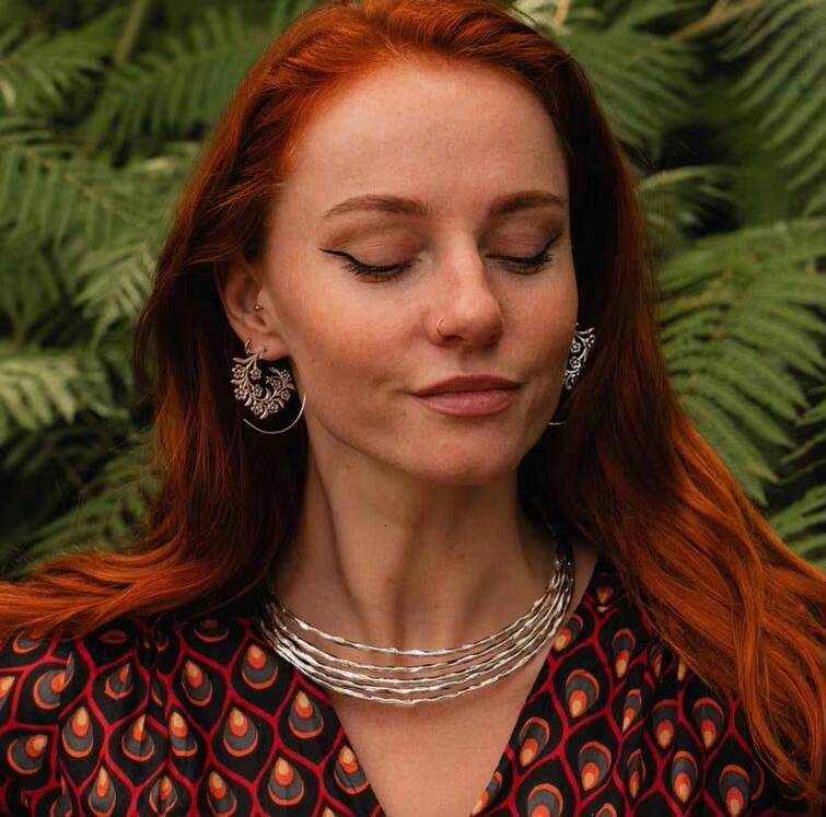 Floral Spiral Hoop and Fashionable Earrings for Daily Party Wear Quality