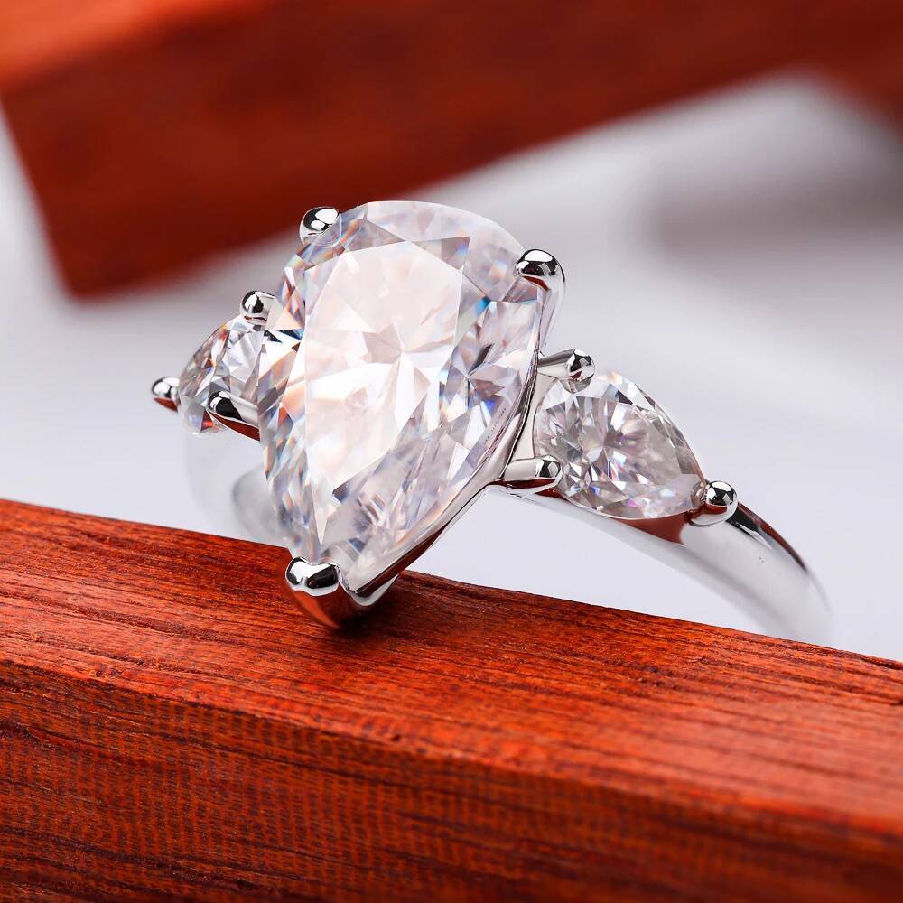 BXINY GRA Certified Pear Cut All Moissanite Ring S925 Silver for Women 3 Stones WaterDrop Diamond Wedding Band Gift Fine Jewelry