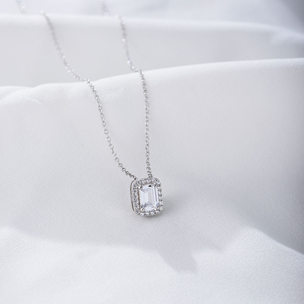 Minimalist Fashion Zircon Sterling Sier Necklace for Women, Niche Design Square Pendant, Unique Collarbone Chain Jewelry for Women