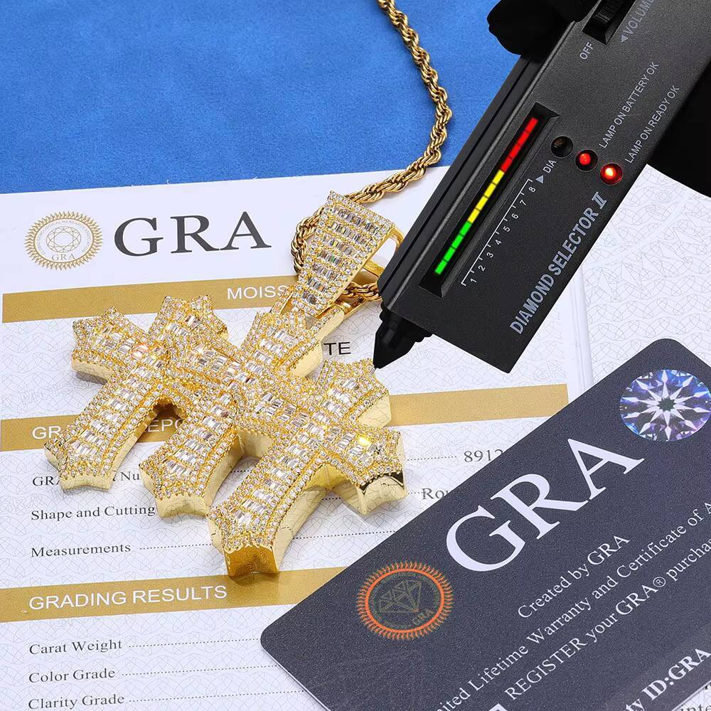 Hip Hop New Style 925 Sterling Silver Sparkle VVS Iced Out Men Moissanite Jewelry Cross Pendant Chain Link Triple Cross Charm