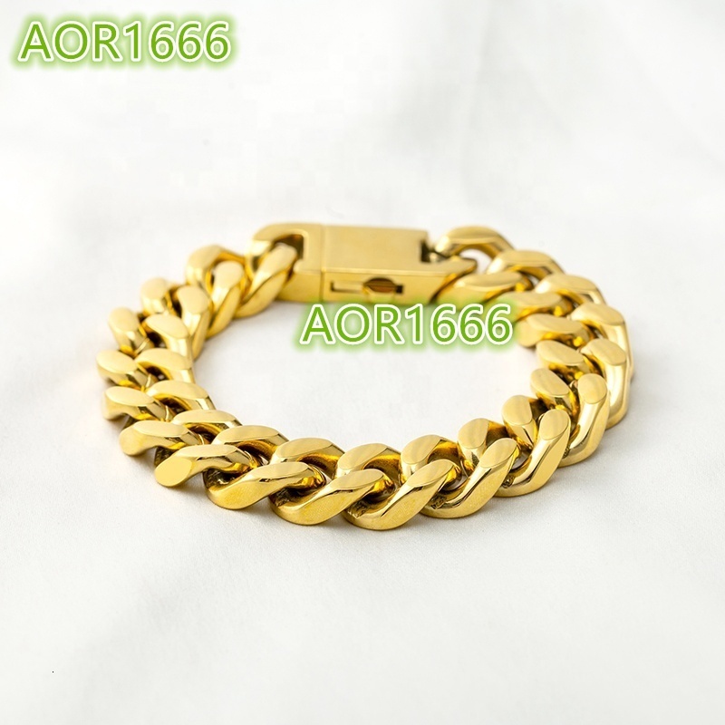 Classic Minimalism Stainless Steel Plating Gold Smooth Surface Cuban Link Mens Bracelets for Friendship