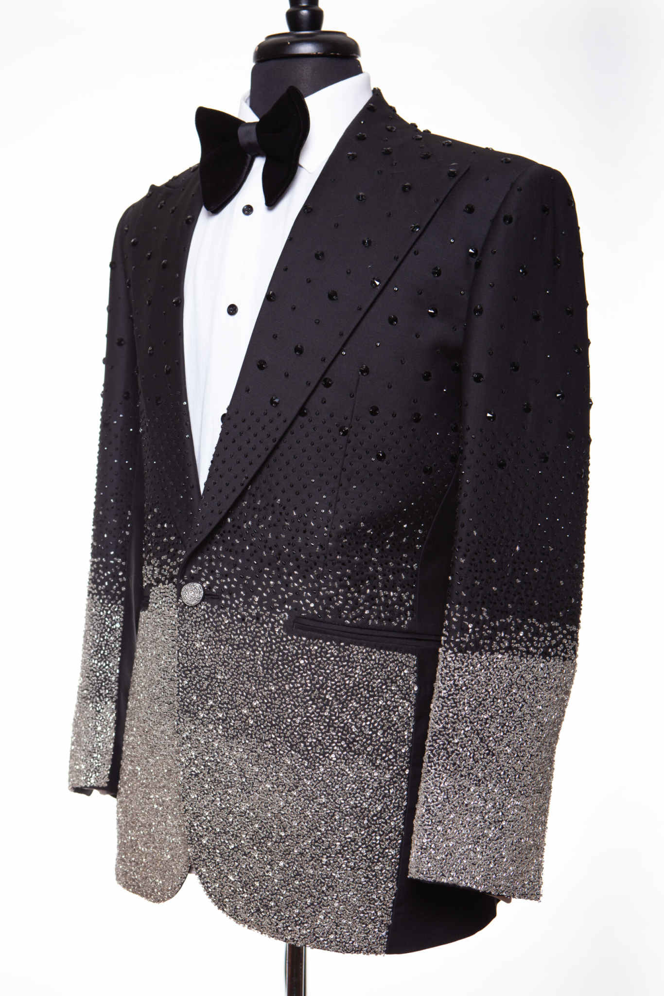 Unique Design Customized 2 Pieces Men Suits Peaked Lapel One Button Wedding Tuxedos Crystal Beadeds Groom Party Wear