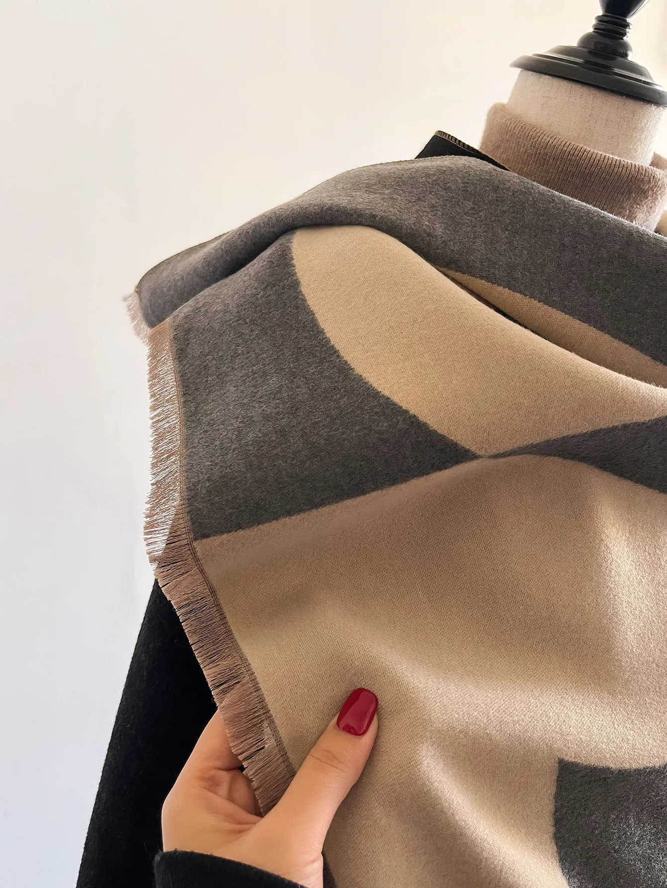 Winter Womens Scarf Double sided Cashmere Feel Scarf Warm Scarf Shawl 250808