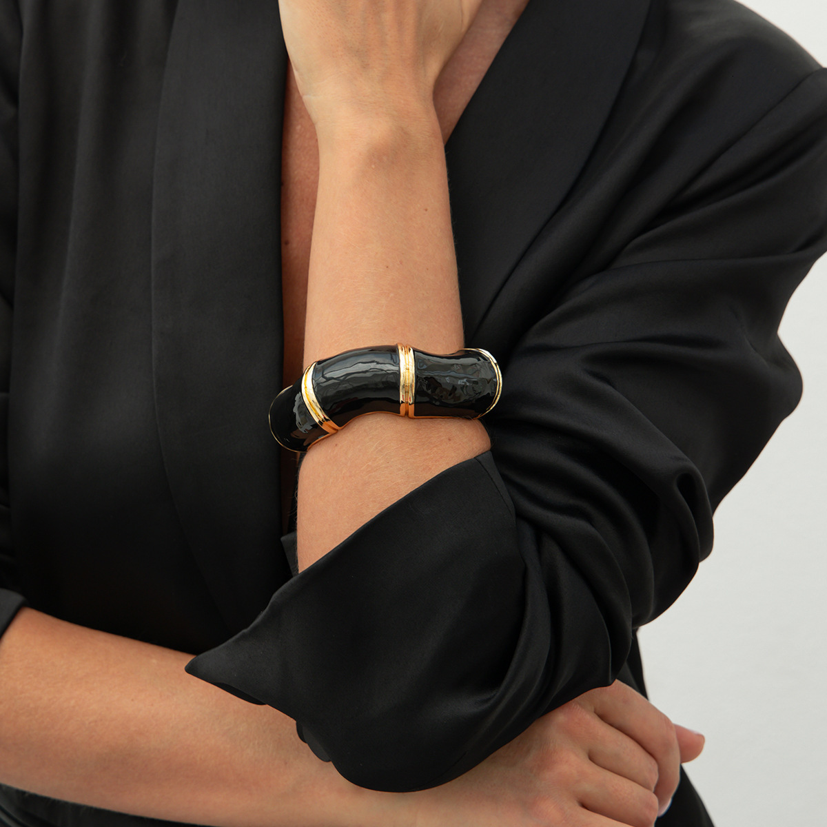 Jewelry Enamel Drip Oil Open Light Wave Bamboo Section Layered Alloy Bracelet for Women ddmymoon