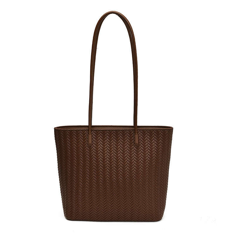 Korean Version Underarm Large Capacity Woven Tote for Women 2025 New Trendy Fashion Commuter Shoulder Bag