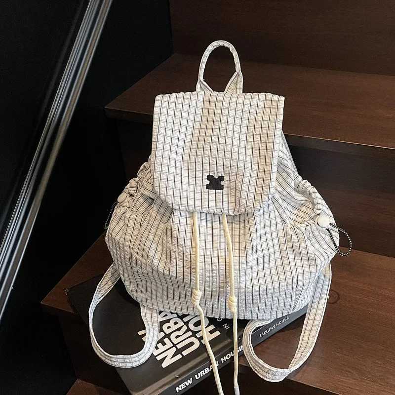 2025 New Womens Split Type Grid Canvas Mountaineering Bag College Double Shoulder Casual Backpack Single Shoulder Bucket Bag XJ250814