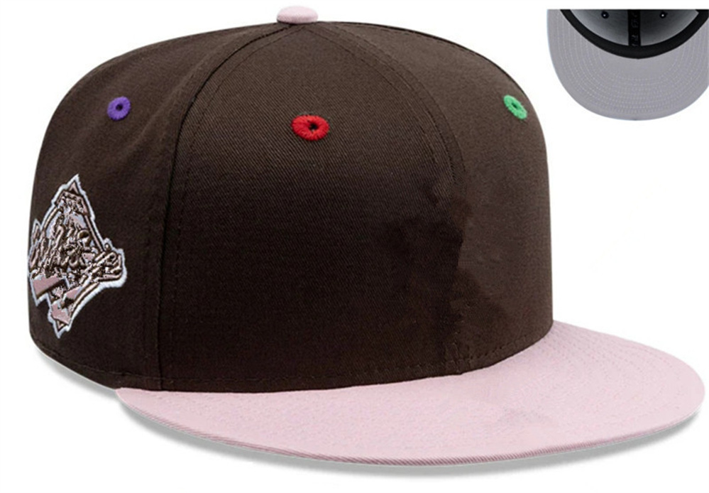 2025 New Fitted Designer Size Baseball Football Flat Casual Caps Letter Embroidery Cotton All Teams Sport World Patched Full Closed Hats Mix Order Siz