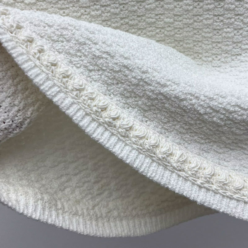 Ladies' Pink Cotton Knit Skirt Fashion Runway Crochet-Trim Elastic Waist Mini Skirt with Pearl Buttons Classic Stylish Streetwear Clothing S0839